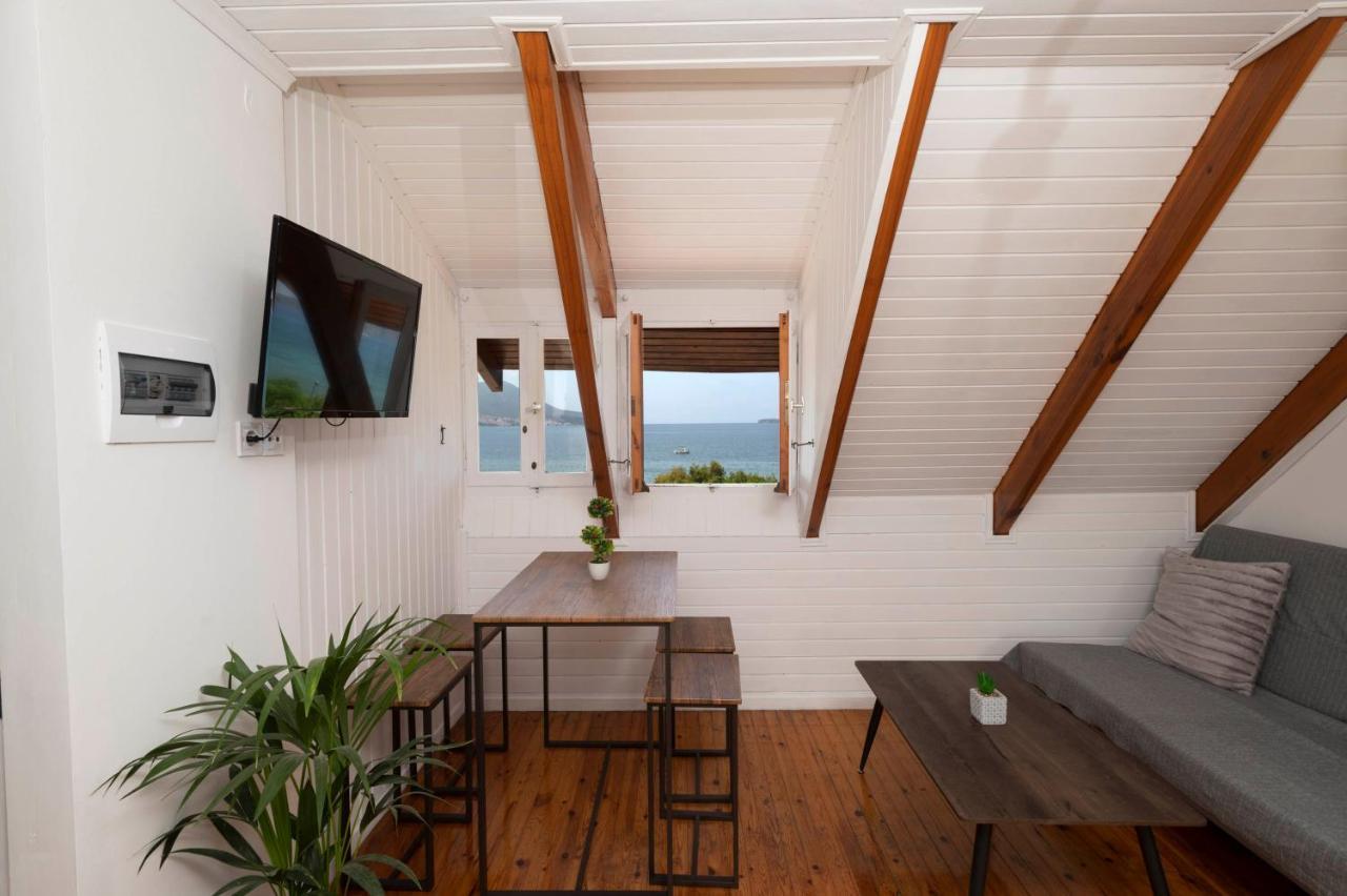 Giorgos House Attic Appartement Gialova Buitenkant foto