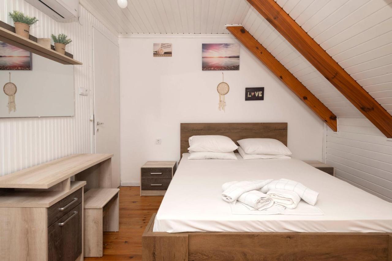 Giorgos House Attic Appartement Gialova Buitenkant foto